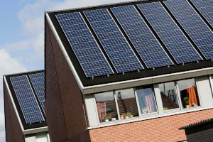 Wat betekenen zonnepanelen voor de huizenmarkt?